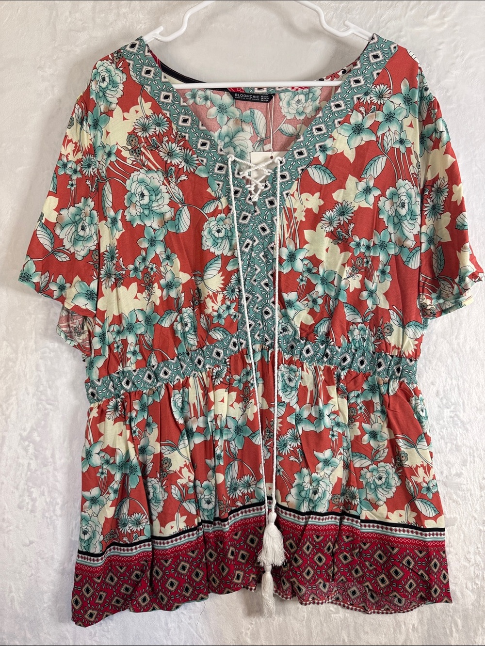 BloomChic Coral Floral Lace-Up Tunic with Teal Accents NWT